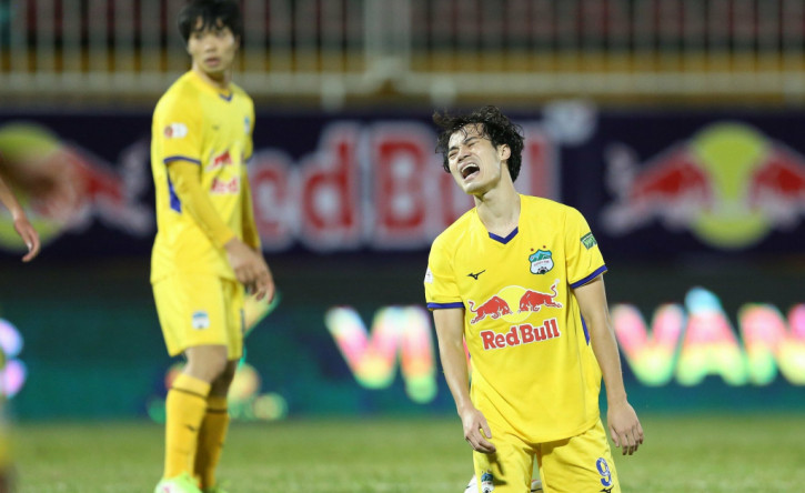 hagl-dang-tut-doc-o-v-league-2022-bau-duc-buon-ba-than-kiatisak-dang-loay-hoay-lam hagl-dang-tut-doc-o-v-league-2022-bau-duc-buon-ba-than-kiatisak-dang-loay-hoay-lam