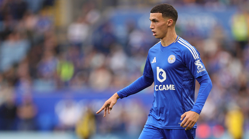 arsenal-doi-dau-liverpool-trong-cuoc-dua-gianh-chu-ky-tien-ve-leicester-city